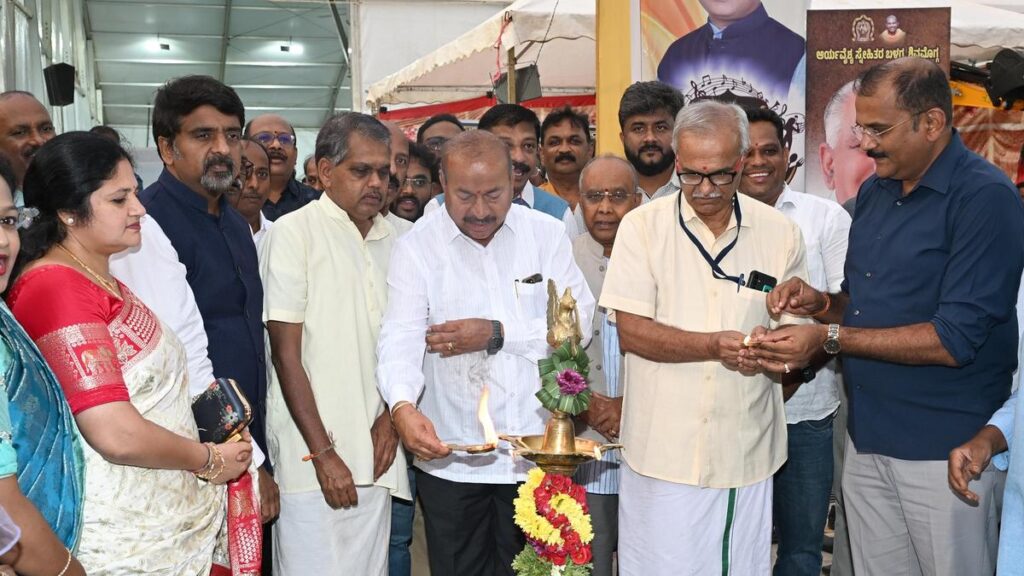Four-day Shettara Santhe begins in Shivamogga 9911 2 4 2026 20 11 27 2 santhe06